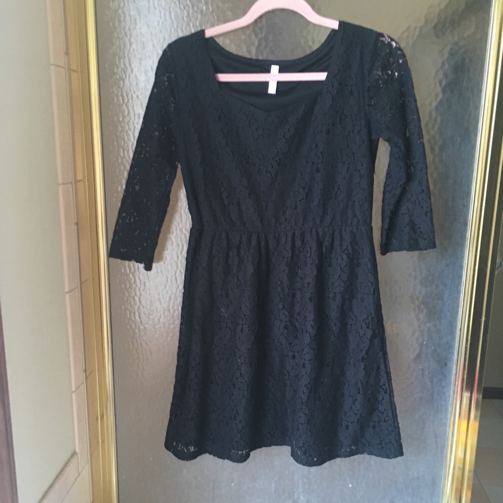 Black lace dress
